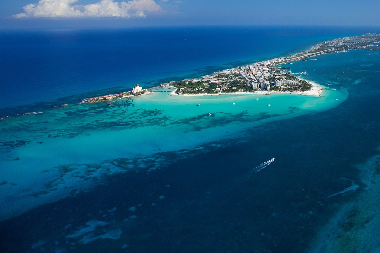 Aerial view of Isla Mujeres on a Cancun JetBlue Vacations Flight + Hotel all inclusive package