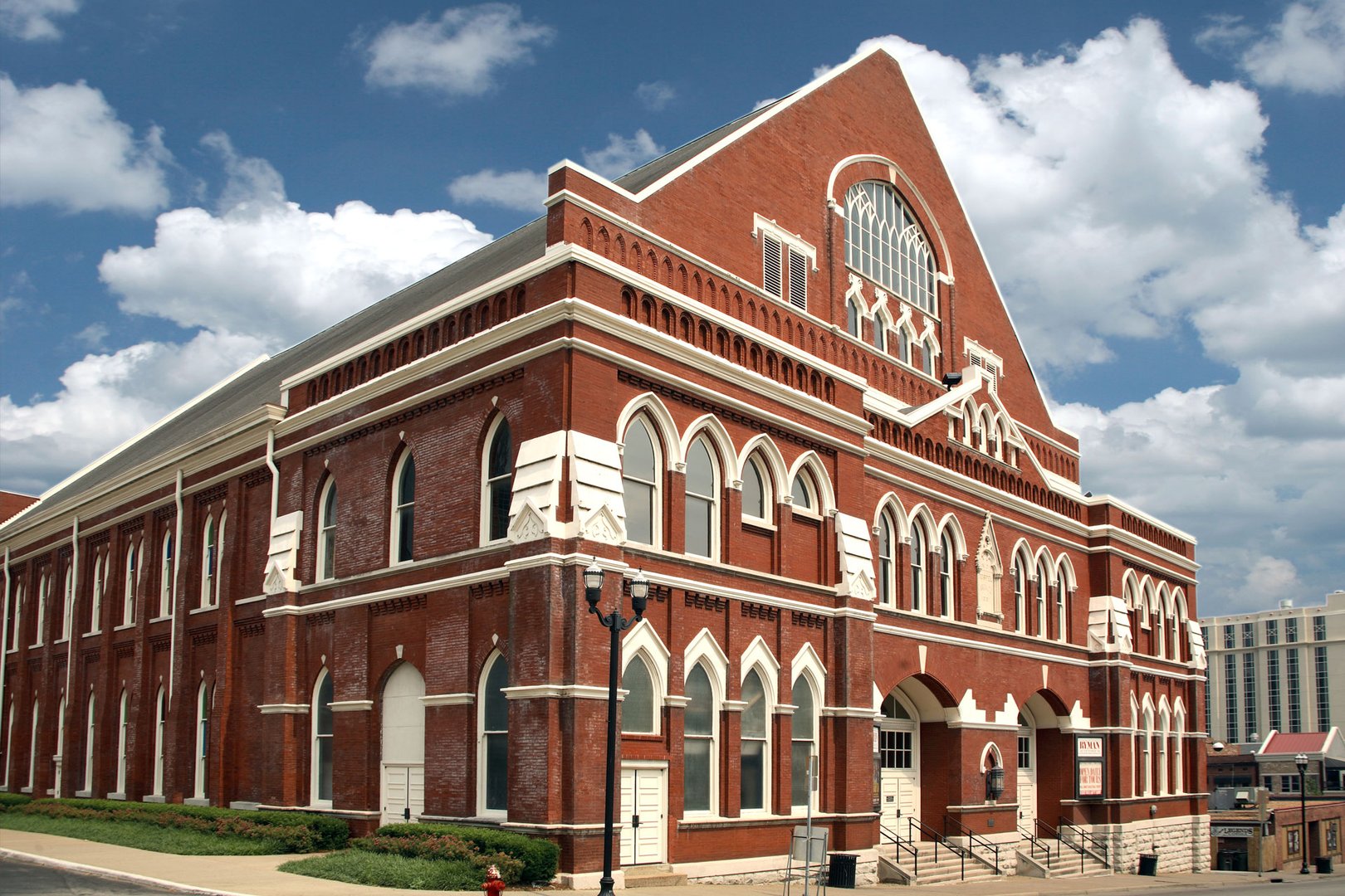 View of Ryman Auditorium during a Nashville Flight + Hotel all inclusive JetBlue Vacations package
