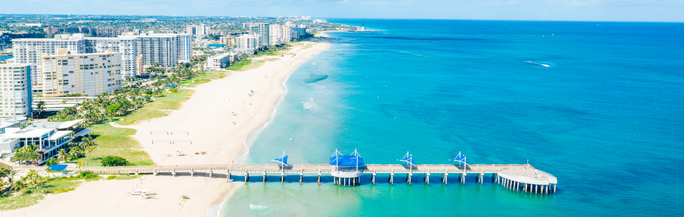 Aerial shoreline and pier view in Fort Lauderdale on a Florida JetBlue Vacations package