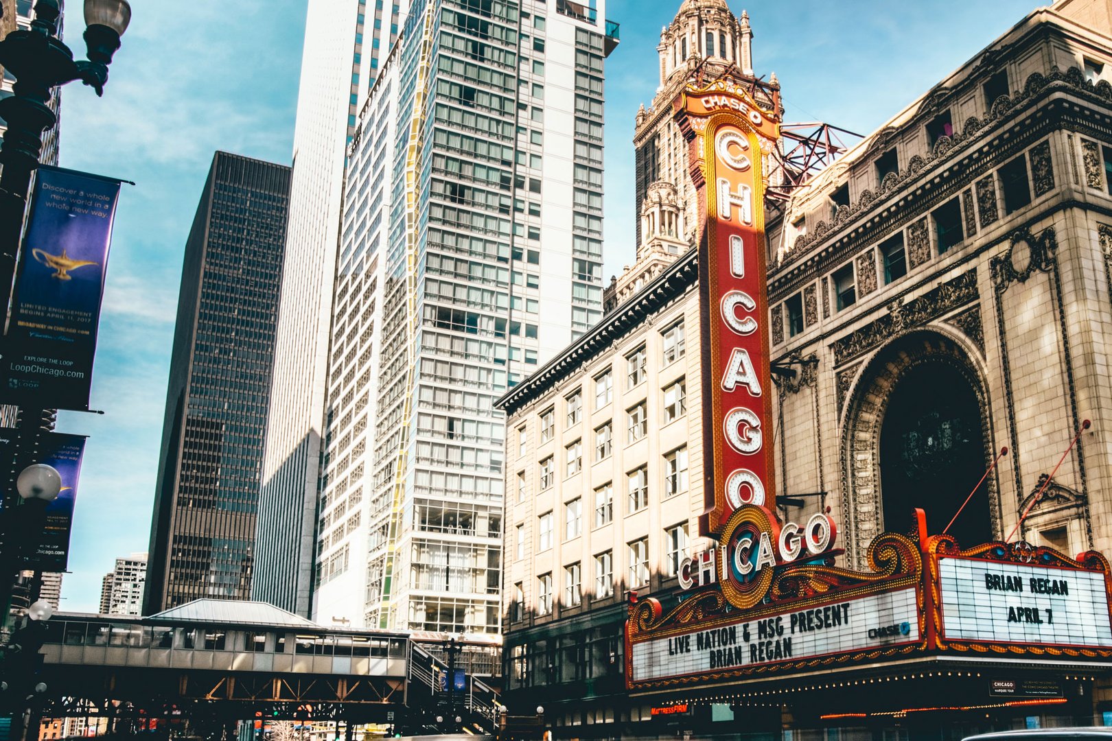 Chicago Theatre District - Premium Tourism Domain