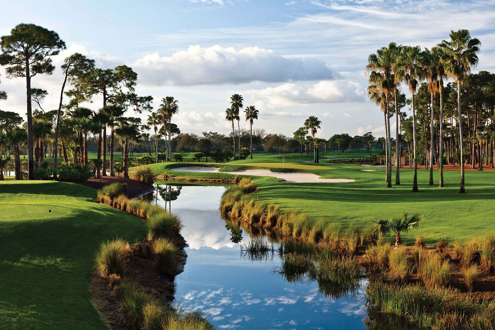Aerial view of golf course in West Palm Beach on a Florida Flight + Hotel JetBlue Vacations package