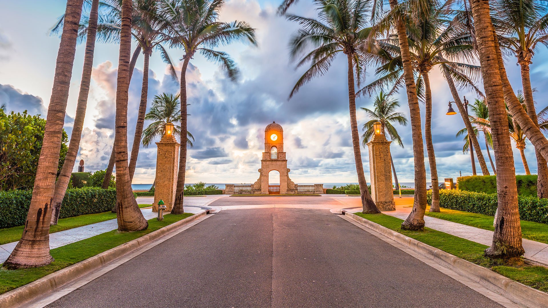 View of palm trees and Worth Avenue Clock Tower on a West Palm Beach Flight + Hotel vacation package