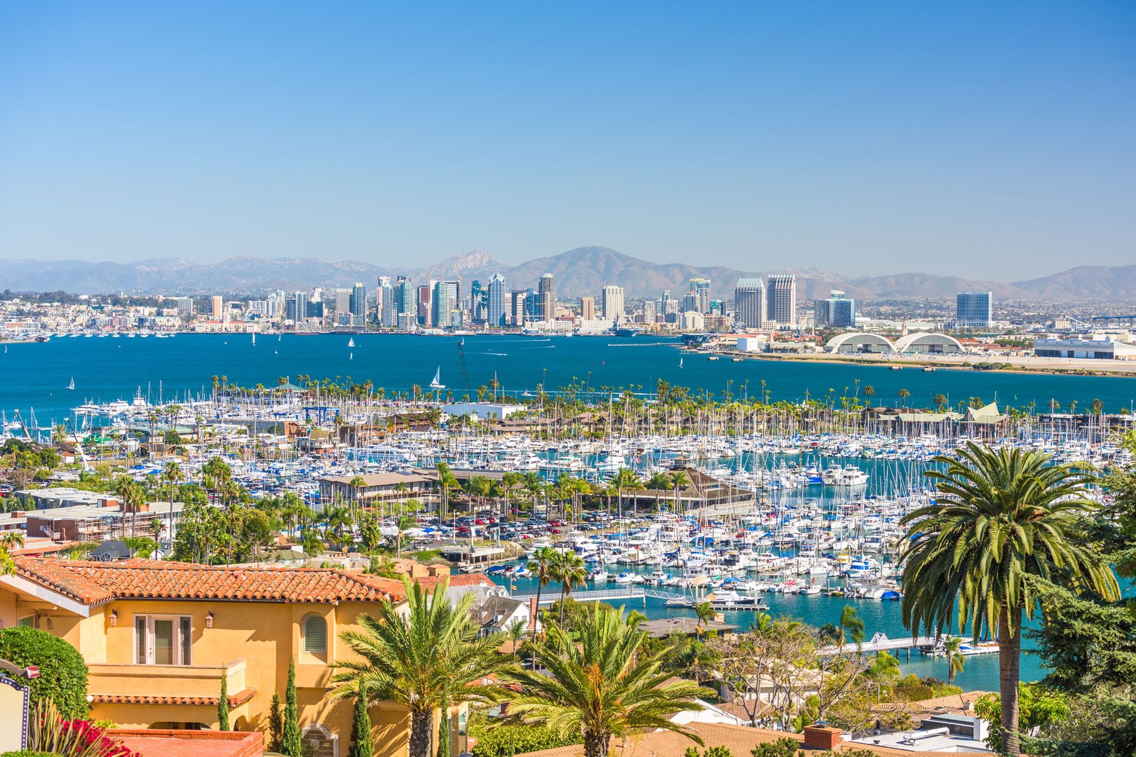 Aerial view of San Diego and mountains on a California Flight + Hotel JetBlue Vacations all inclusive package