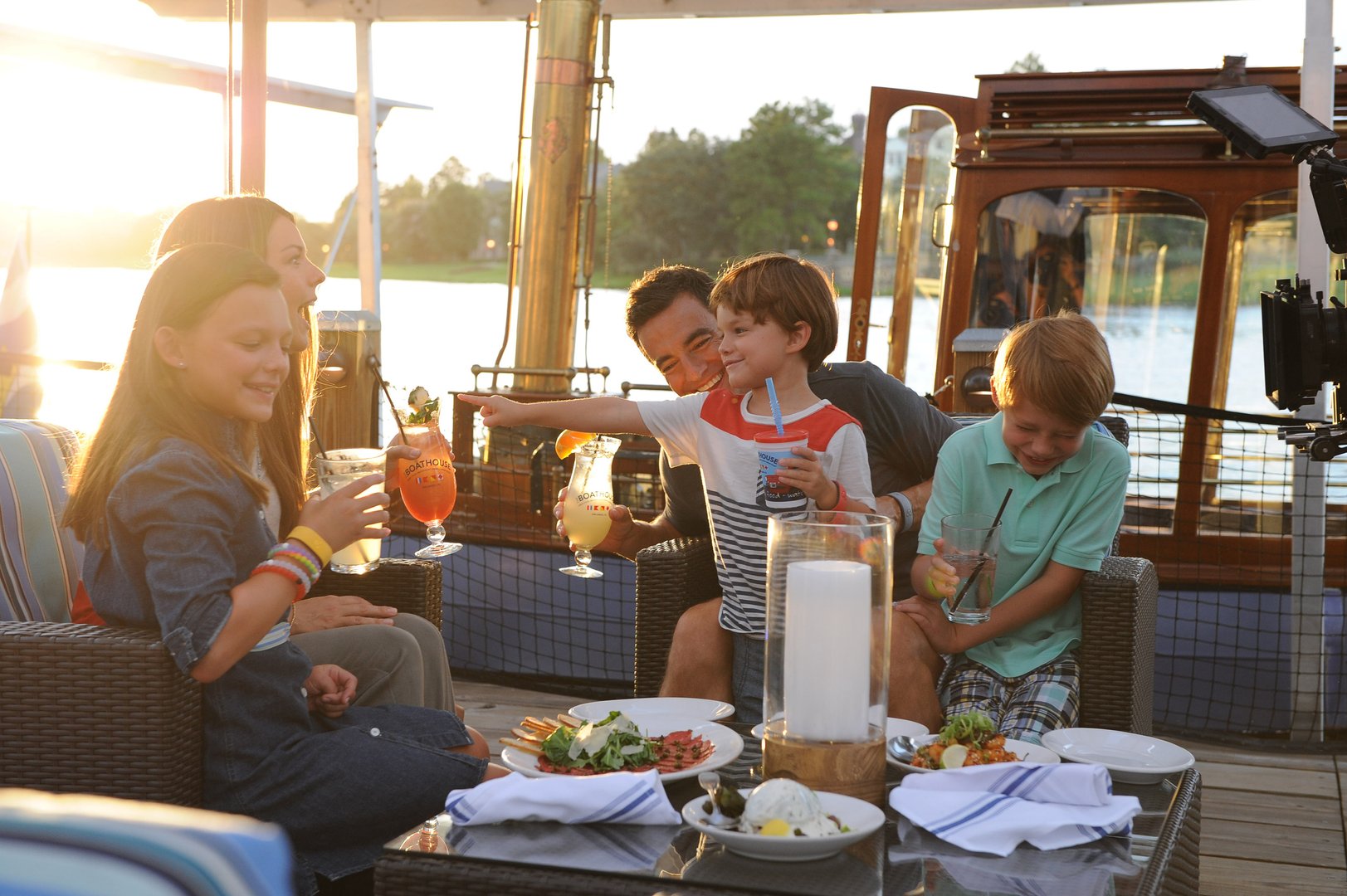View of family dining at restaurant on a JetBlue Vacations all inclusive package to Walt Disney World in Florida