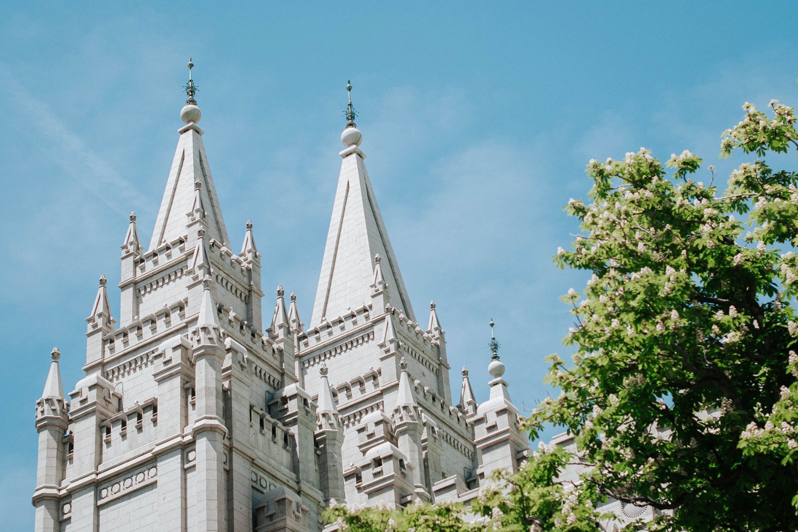 View of Salt Lake Temple on a JetBlue Vacations Flight + Hotel Utah all inclusive package